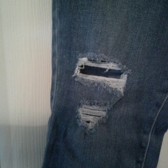 New York & Company SOHO Ankle Jeans (8P) - Picture 4 of 6